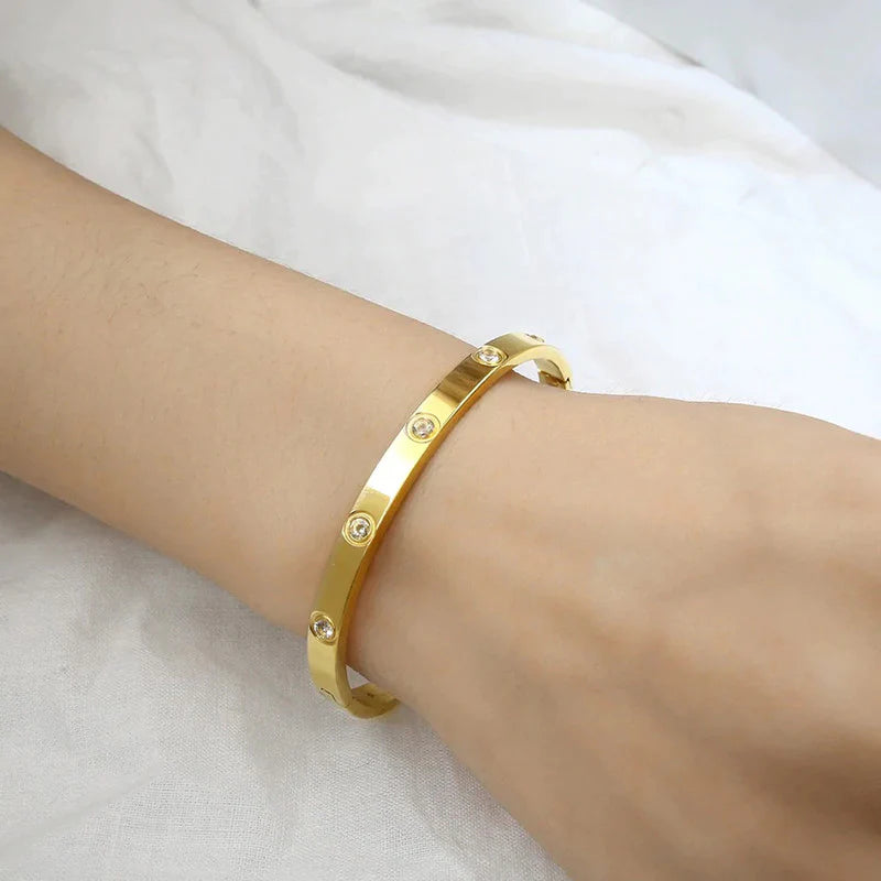Misty Loop Bracelet
