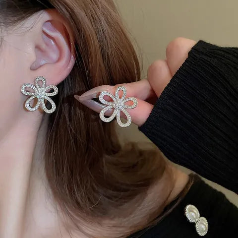 Flower Studded Earrings