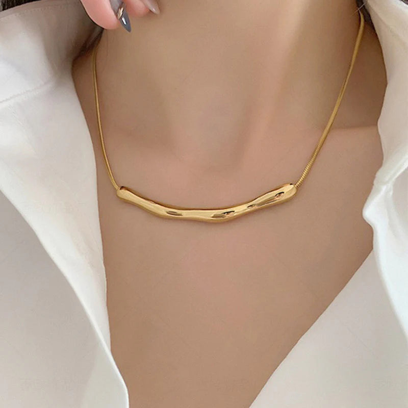 It Girl Necklace