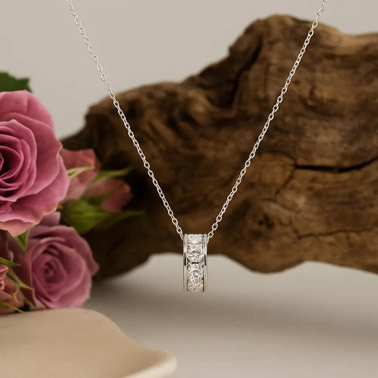 Wheel Zircon Necklace