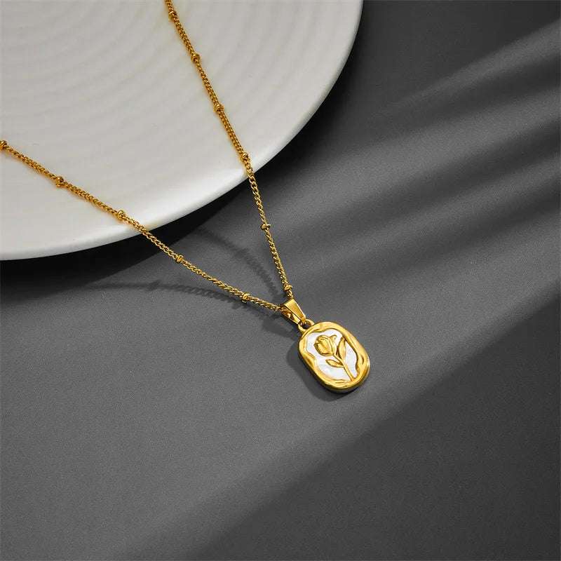 Rose White Necklace