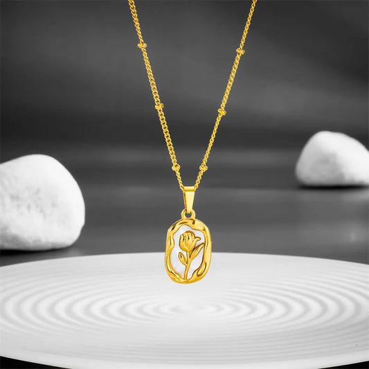 Rose White Necklace
